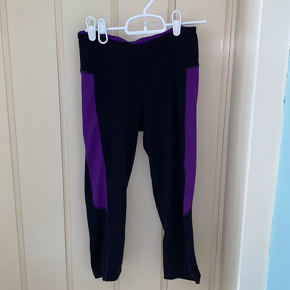 Old Navy Cropped Athletic Leggings